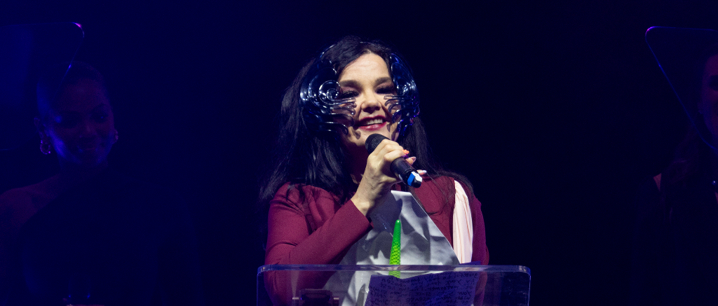 Björk AIM Awards 2023 (1024x437)