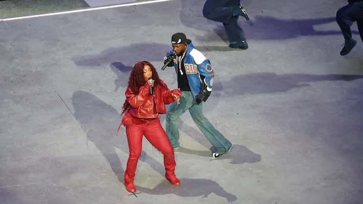 SZA Insists She ’Wasn’t Nervous’ For The Super Bowl Halftime Show