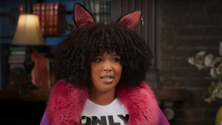 Lizzo Is So Extremely Proud Of Her WikiFeet Score That She Shared A Foot Video On ‘Ziwe’