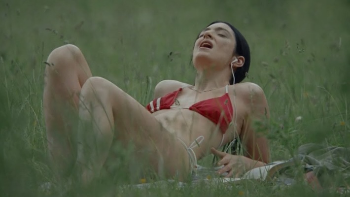 Lorde Gets A Butt Tattoo In The Woods In Her New ‘Hammer’ Video