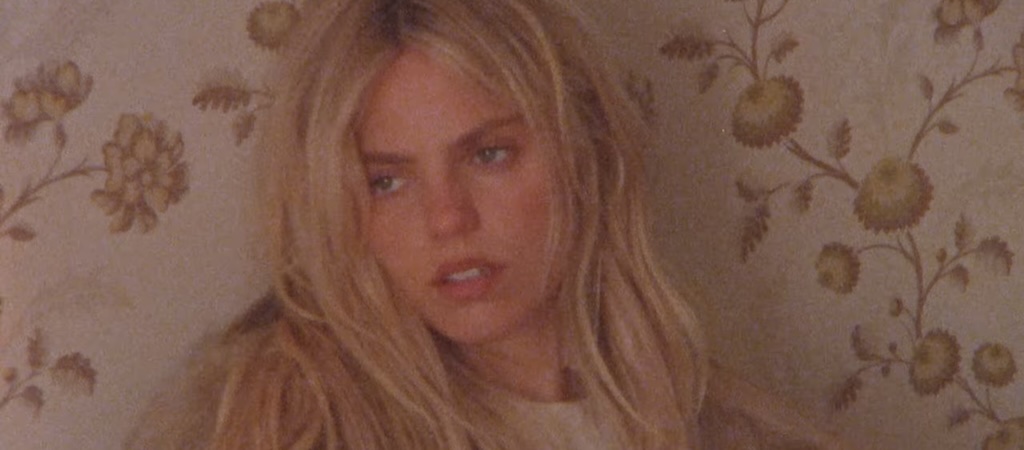 Reneé Rapp Wonders ‘Why Is She Still Here?' On Her New ‘Bite Me' Single