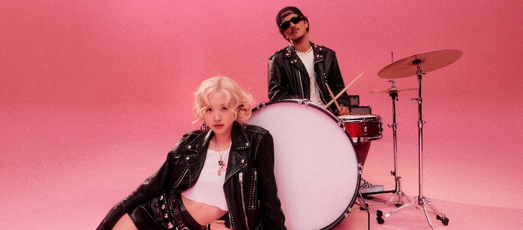 Rosé & Bruno Mars Perform 'APT.' At Blackpink Concert: Video