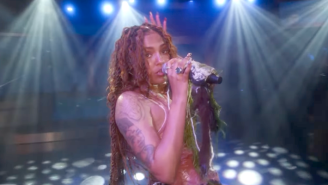 Samara Cyn Made Her Late-Night Debut On ‘The Daily Show’ With A Moody Performance Of ‘Hardheaded’
