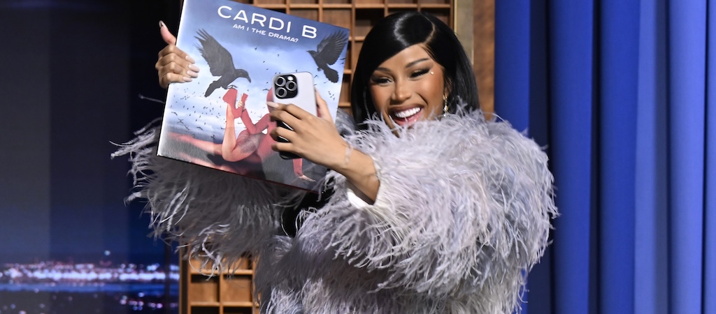 cardi b am i the drama