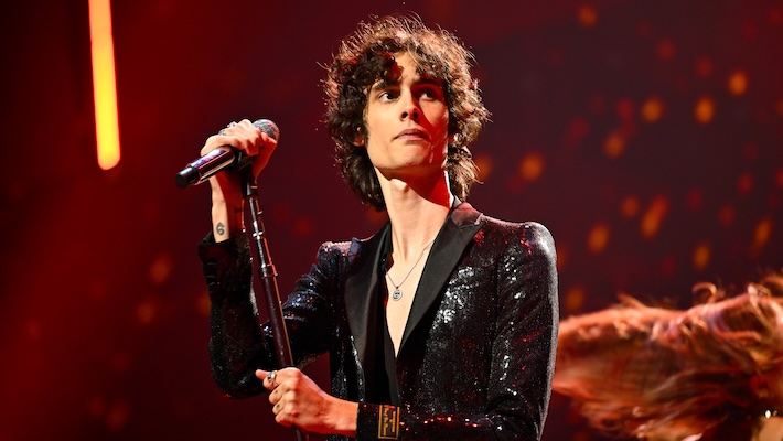 Sombr Fires Back At Viral Complaints About His ‘Cringe’ Concerts: ‘Skill Issue’