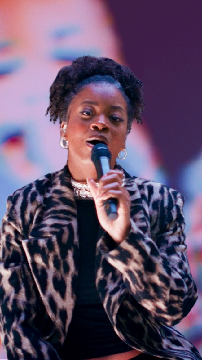 Ari Lennox Brings “Horoscope” To Life In A Stunning Performance For Uproxx Visionaries